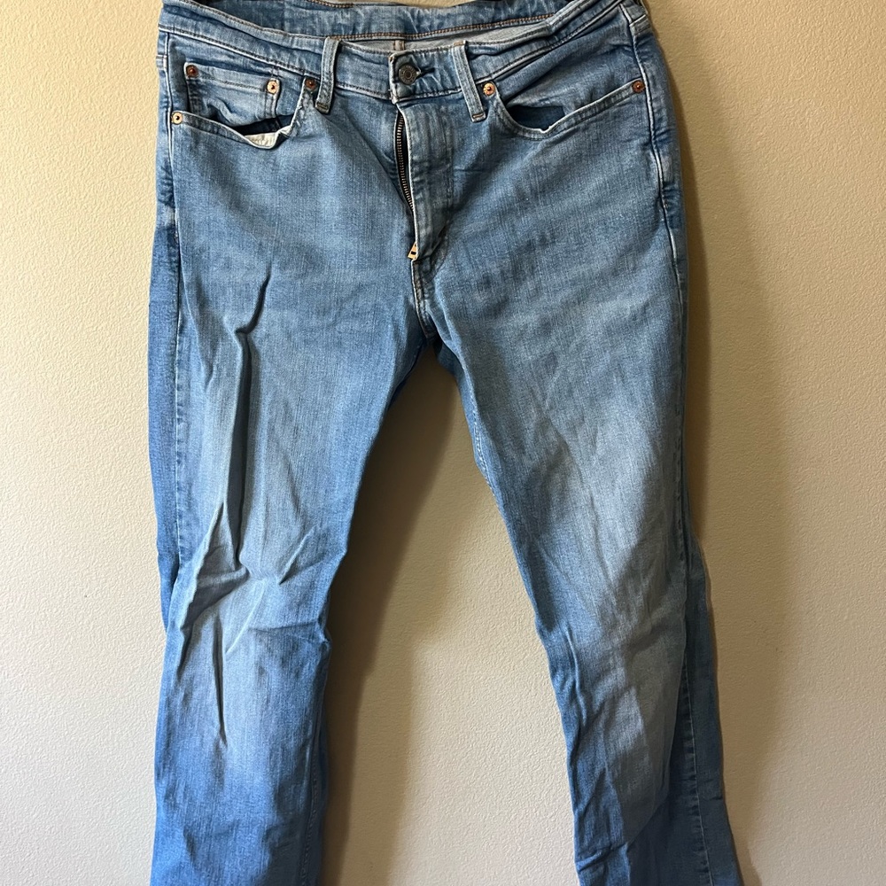 Levi’s 514 Jeans